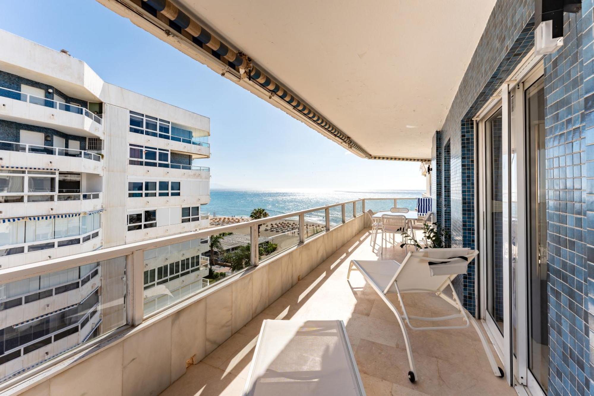 Tropico Carihuela View & Parking Apartment Torremolinos Exterior photo